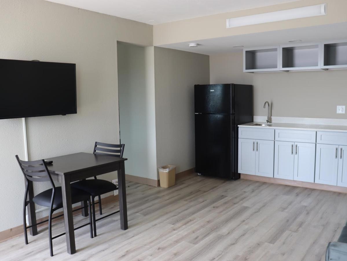 Crossroads Inn & Suites West Memphis Exteriör bild
